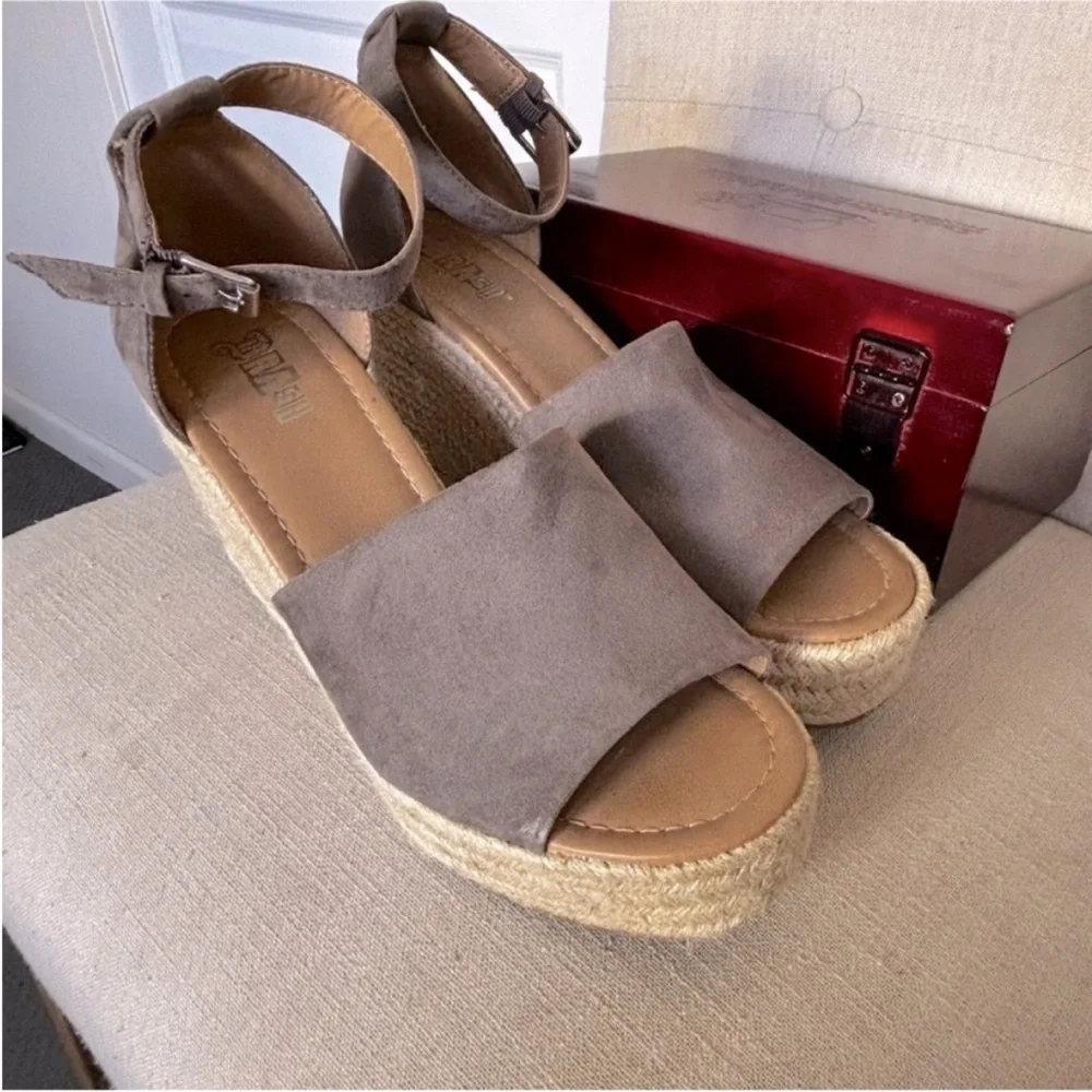 Tan Suede Wedge Sandals with Ankle Strap